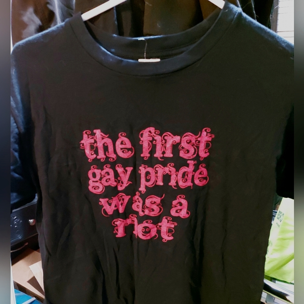 Vintage gay pride t-shirt